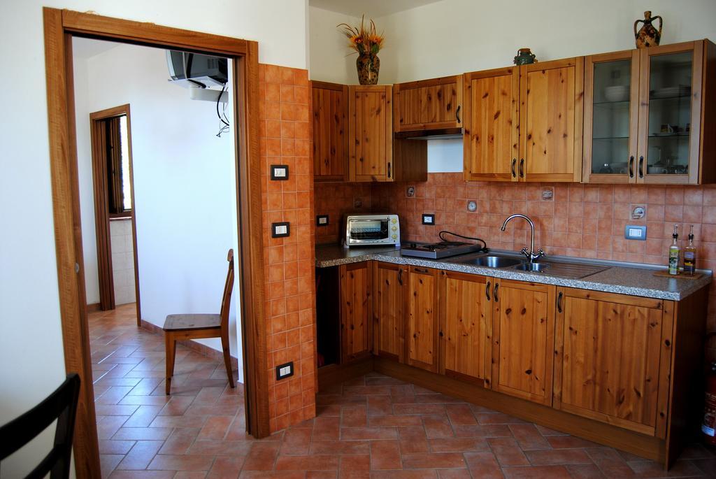 Agriturismo La Fornace Di Poggiano Montepulciano Stazione Rum bild